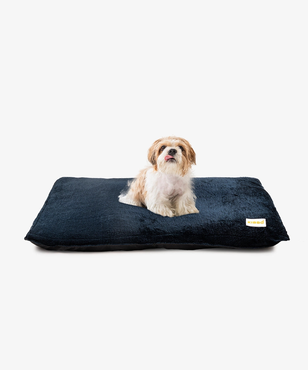 Faux fur flat bed blue